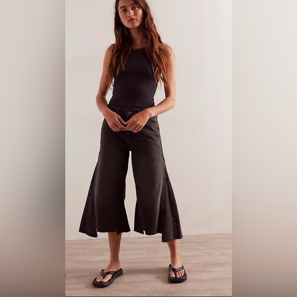 Free People Ripple cropped jeans Size 28
